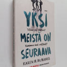 Karen M. McManus : Yksi meistä on seuraava - pikkukuva 1