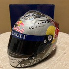 2010 Sebastian Vettel Red Bull Racing 1:2 Mini Helmet - pikkukuva 1