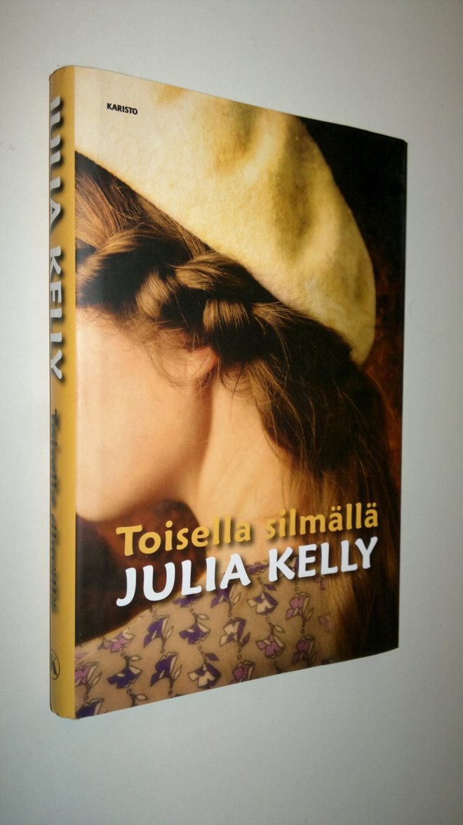 Julia Kelly : Toisella silmällä