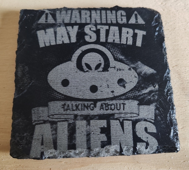 Mukinlalunen Aliens Luonnonkivi