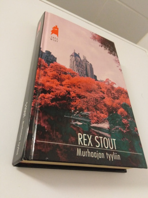 Rex Stout: Murhaajan tyyliin