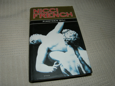 Nicci French Pimeyden syli -sid