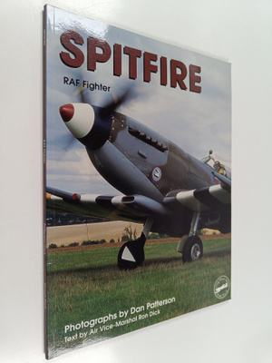 Dan Patterson ym. : Spitfire - RAF Fighter