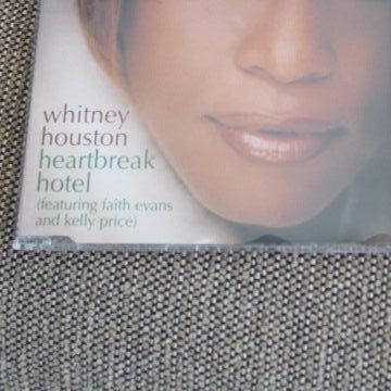 Whitney Houston HEARTBRAKE HOTEL (CD Single)