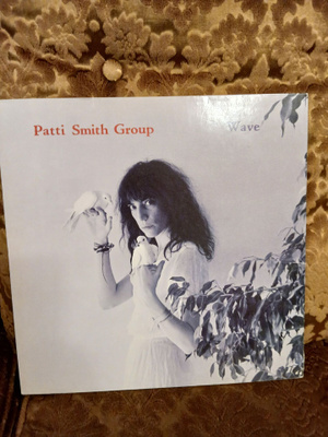 Patti Smith. -Wave.