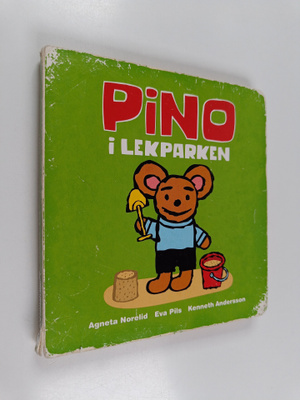 Pino i lekparken