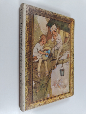 J. M. Barrie ym. : Nursery Peter Pan : J. M. Barrie's imm...