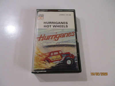 Hurriganes : Hot Wheels, C - kasetti,