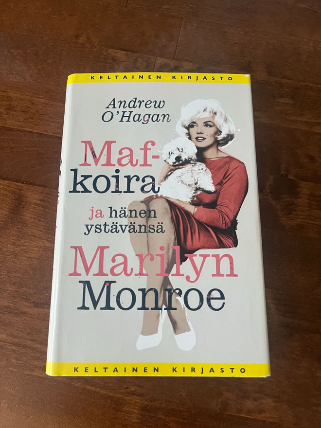 Andrew O'Hagan-Maf-koira ja hänen ystävänsä Marilyn Monroe