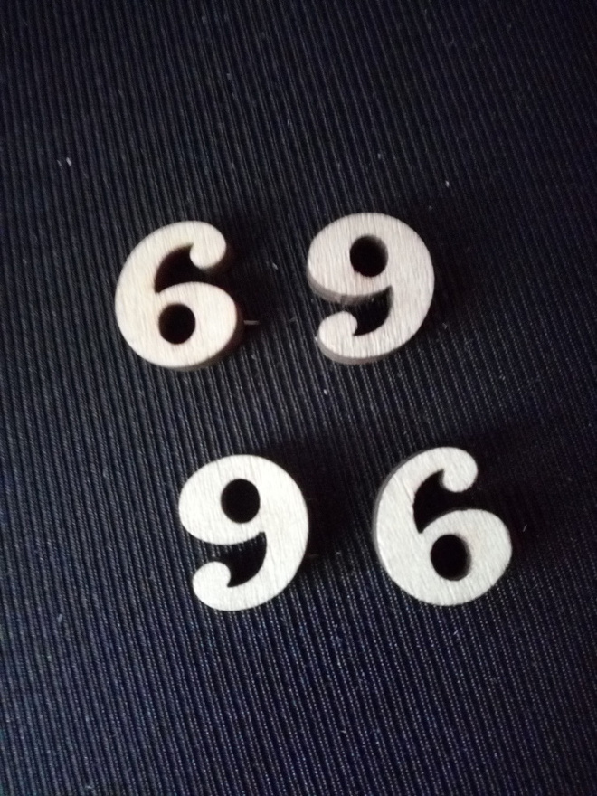 Puinen numero 6 tai 9