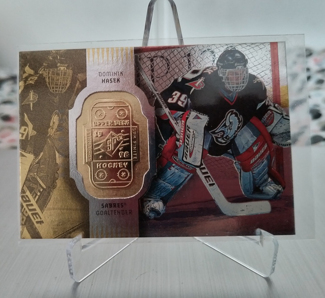 1998 Upper Deck SPx Finite Dominik Hasek /4750