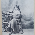 Nuori leidi ja lintu penkillä, mv pk, p. 1905 - pikkukuva 1