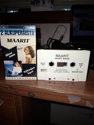 Maarit - Siivet Saan/Nykyajan Lapsi