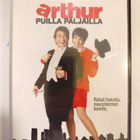 Arthur -Puilla paljailla (Suomi-Dvd) Dudley Moore - pikkukuva 1