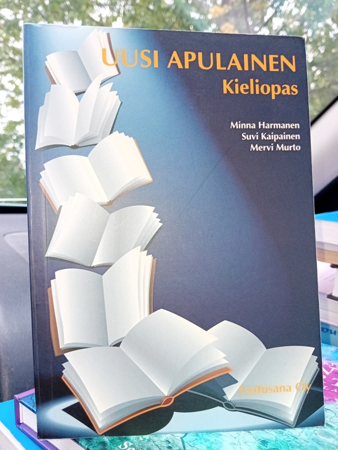 Harmanen : UUSI APULAINEN  - Kieliopas ( SIS POSTIKULU  )