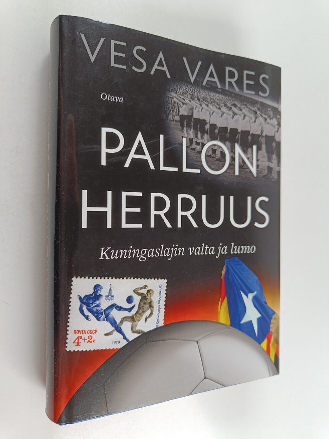 Vesa Vares : Pallon herruus : kuningaslajin valta ja lumo