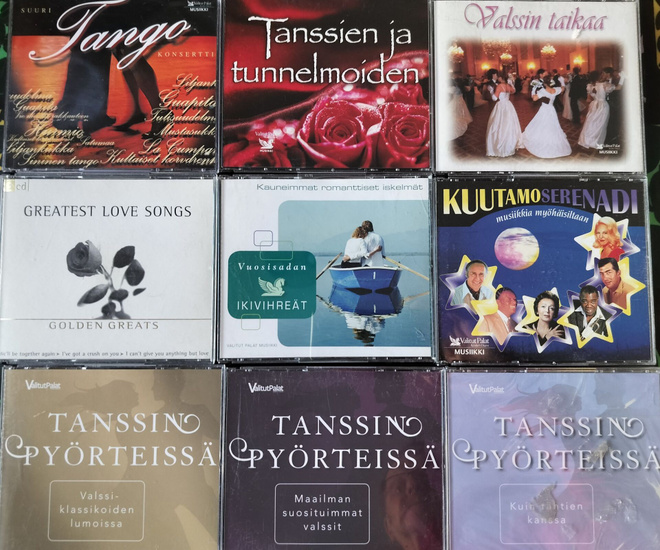 9 KPL ULKOM./SUOMAL.TANSSIMUSIIKKI CD-KOKOELMIA YHT.33 CDtä