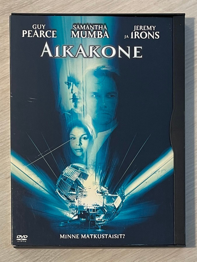 Simon Wells: AIKAKONE (2002) H.G. Wellsin klassikosta