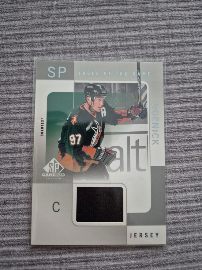 Jeremy Roenick - 2000-01 SP Game Used - Tools of the Game