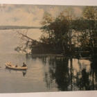 Petäjävesi, pieni perhe veneessä, väripk, p. 1918 - pikkukuva 1