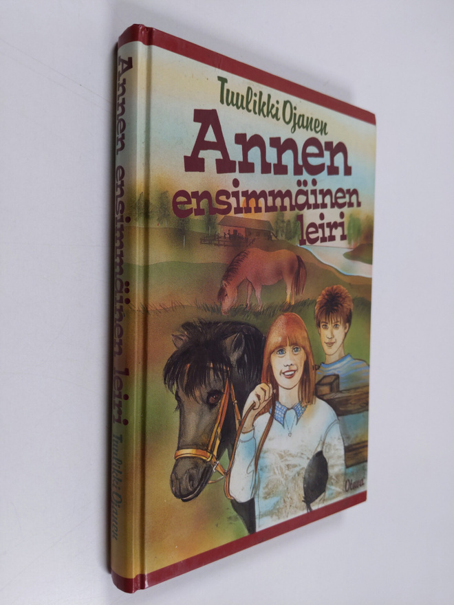 Tuulikki Ojanen : Annen ensimmäinen leiri
