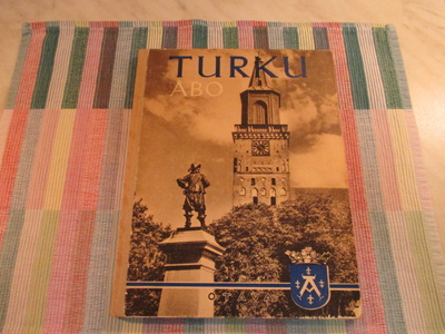 Turku Åbo kirja vuodelta 1935.Upeita mustavalkokuvia.