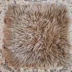 Pörröinen beige tyynyliina 40 X 40 cm - pikkukuva 1