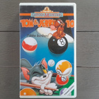 VHS: Tom & Jerry 10: Pikku Karkuri (1995) - pikkukuva 1