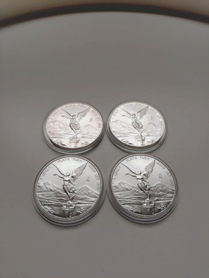 4 kpl Mexican Libertad 2010 1 oz