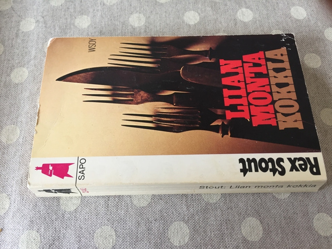 SAPO 240 REX STOUT LIIAN MONTA KOKKIA HYVÄ