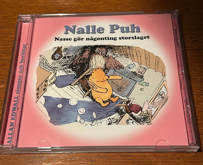 Nalle Puh: Nasse gör någonting storslaget – Allan Edwall SR