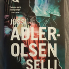 Jussi Adler-Olsen: Selli - pikkukuva 1