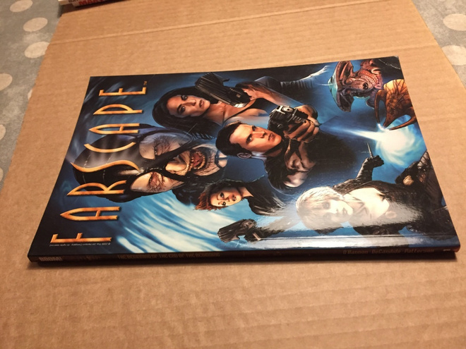 BOOM! FARSCAPE VOL 1 HYVÄ