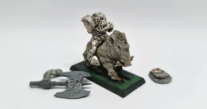 WHFB - Orc Warboss on Boar [G116]