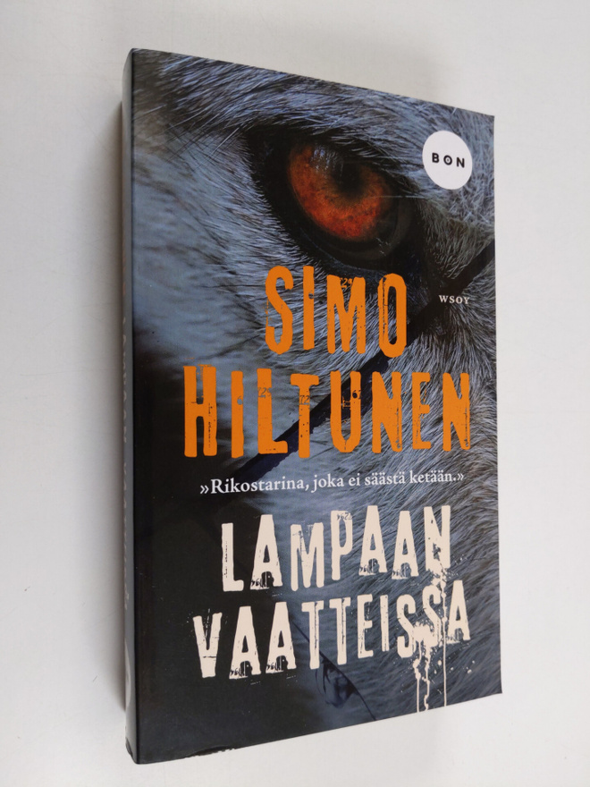 Simo Hiltunen : Lampaan vaatteissa