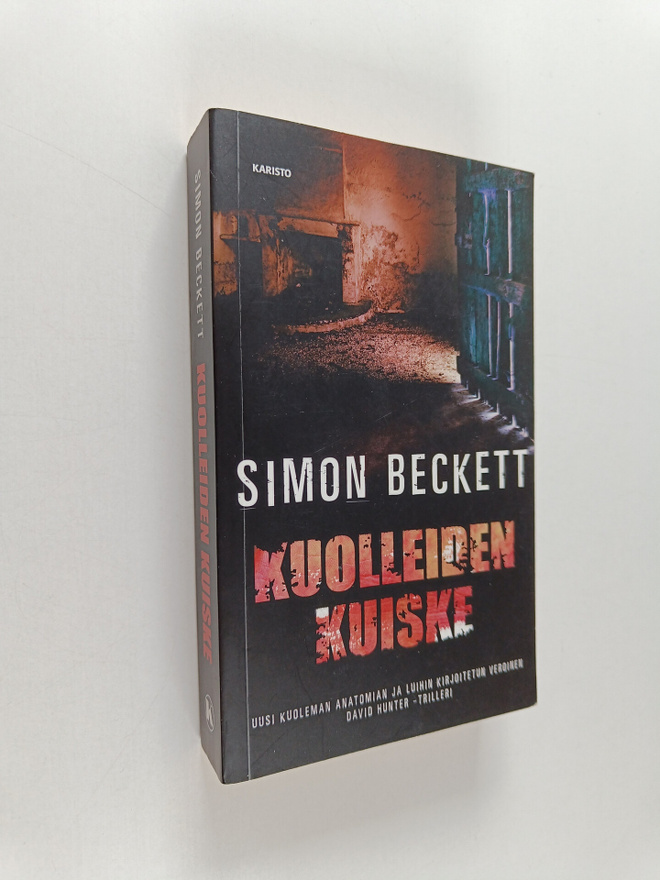 Simon Beckett : Kuolleiden kuiske