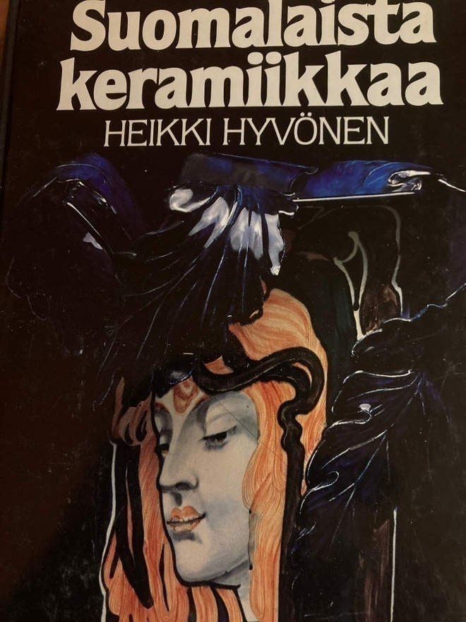 HEIKKI HYVÖNEN: SUOMALAISTA KERAMIIKKAA