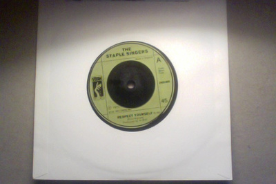 THE STAPLE SINGERS  ::  RESPECT YOURSELF :: VINYYLI  7" 1971