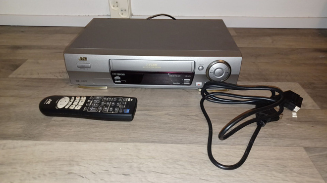 JVC HR-J711 VHS-Nauhuri