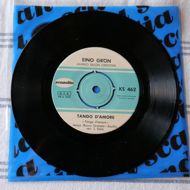 Eino Grön – Tango D'Amore / Nyt Soi Kitarain 7" 1963