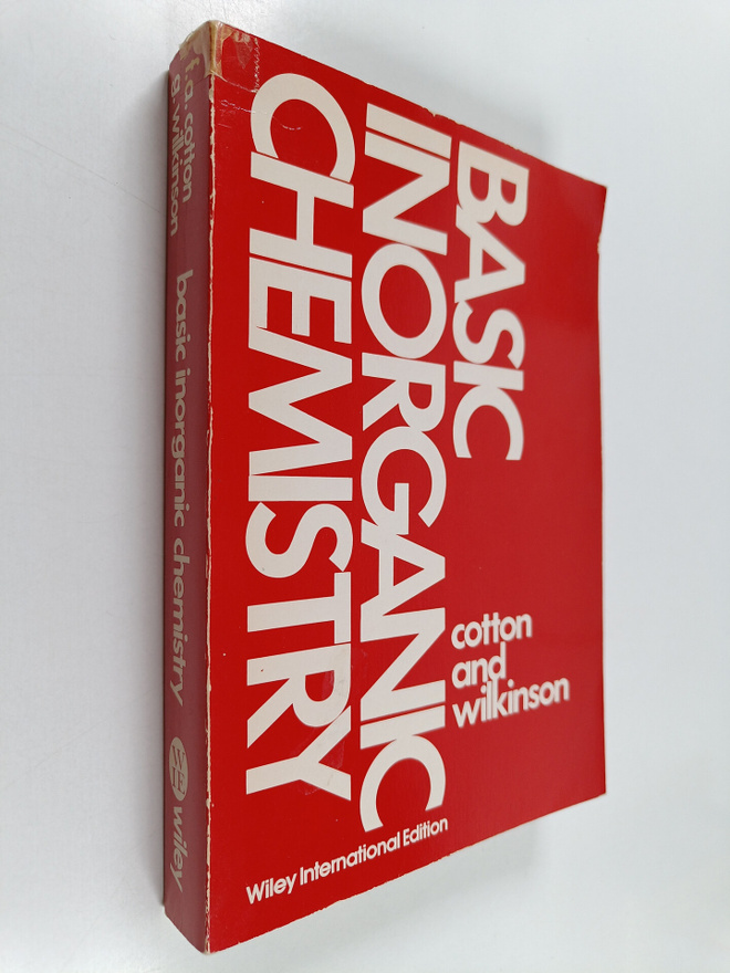 F. Albert Cotton : Basic inorganic chemistry