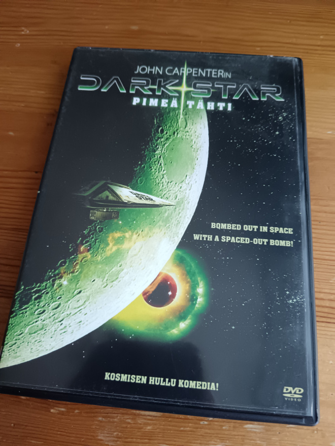 Dark star dvd suomipainos