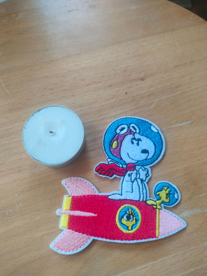 Snoopy haalarimerkki kangasmerkki