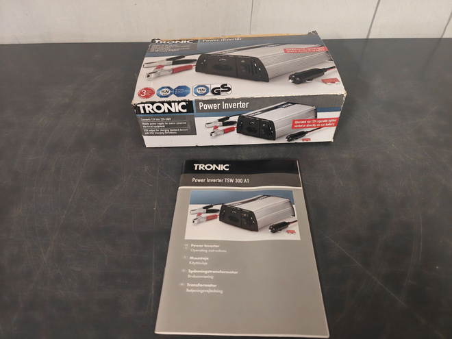 Tronic power inverter 300W