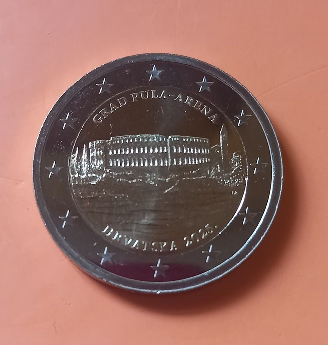 Kroatia 2025  2 € CC Pula arena , unc