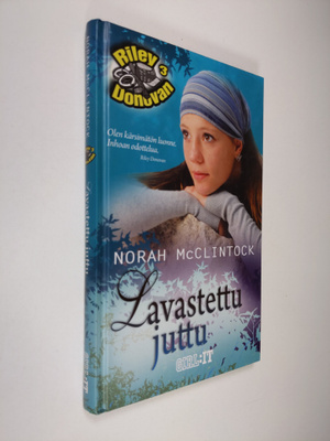 Norah McClintock : Lavastettu juttu