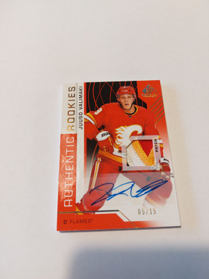 2018-19 SPGU Red Spectrum #122 Juuso Välimäki Patch/Auto /15