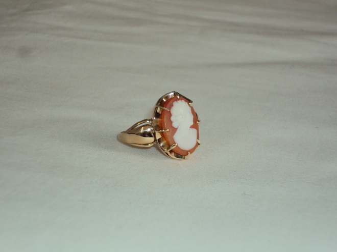 Kultainen camee sormus 14k