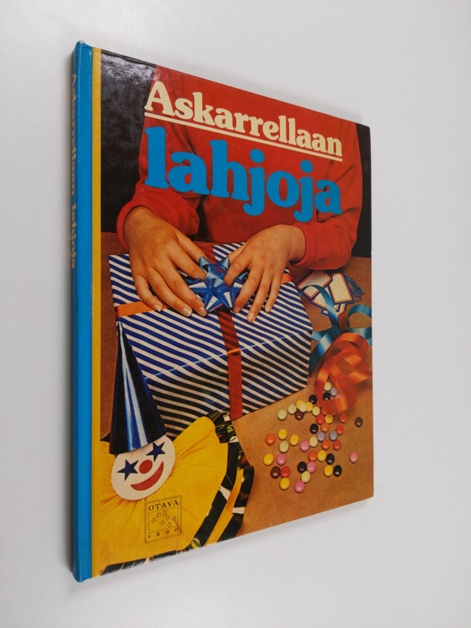 Wendy (toim.) Boase : Askarrellaan lahjoja