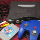 Nintendo 64 konsoli originaalit piuhat, ohjain ja Mario 64 - pikkukuva 1